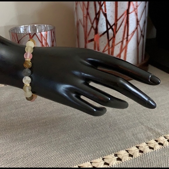 Cherry Quartz Stretch Bracelet - Picture 2 of 4